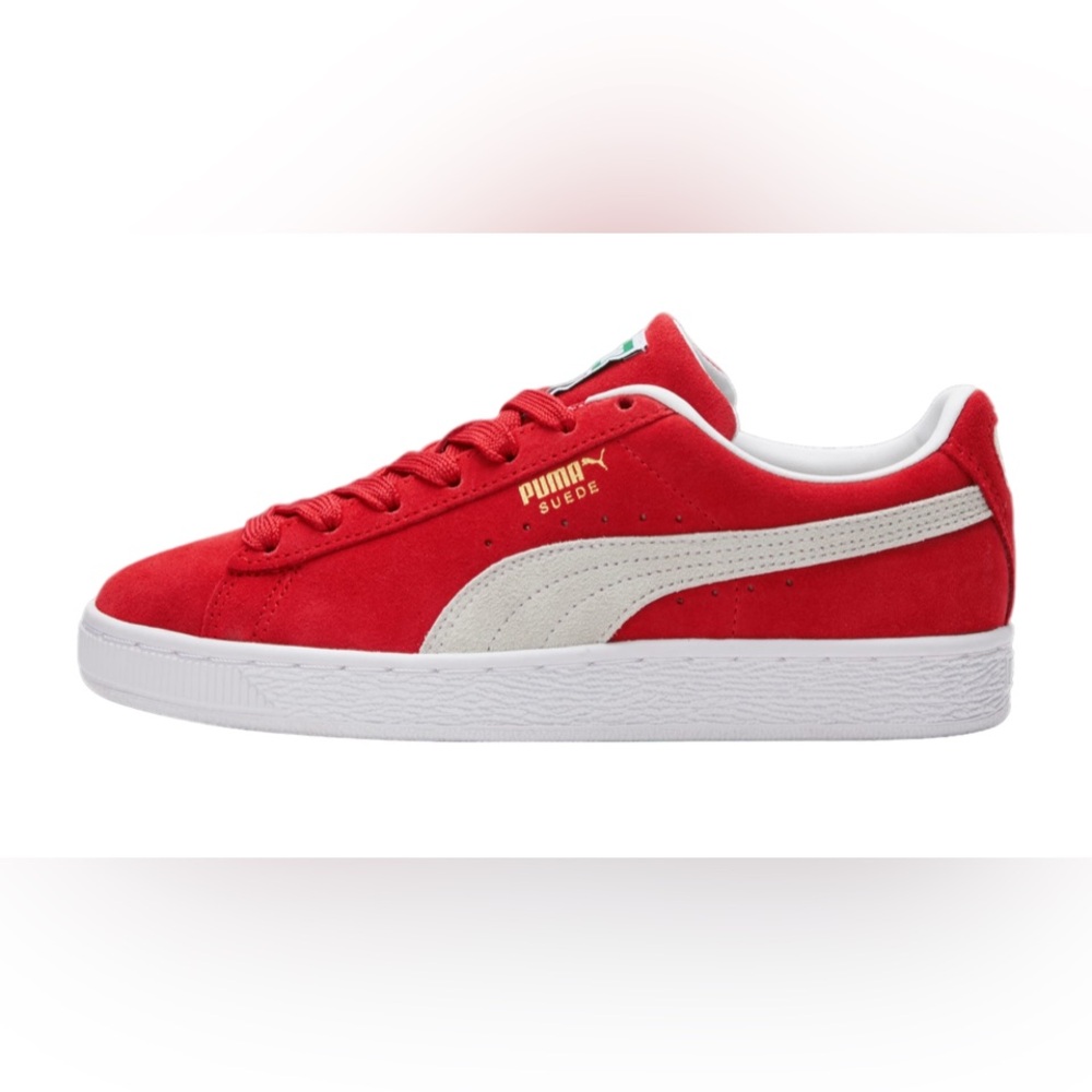 Puma Suede Classic XXl Women’s High Risk Red /White Colorway  NWOB 8.5